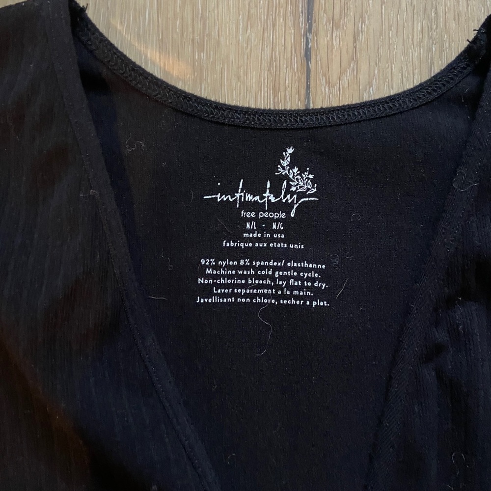 Free people basic top - Picture 2 of 2